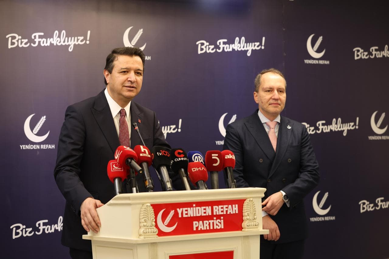 Genel Başkanımız Mahmut Arıkan, Yeniden Refah Partisi Genel Başkanı Fatih Erbakan'ı ziyaret etti.