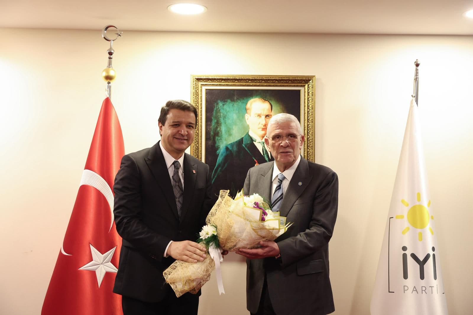 Genel Başkanımız Mahmut Arıkan, İYİ Parti Genel Başkanı Müsavat Dervişoğlu'nu ziyaret etti.