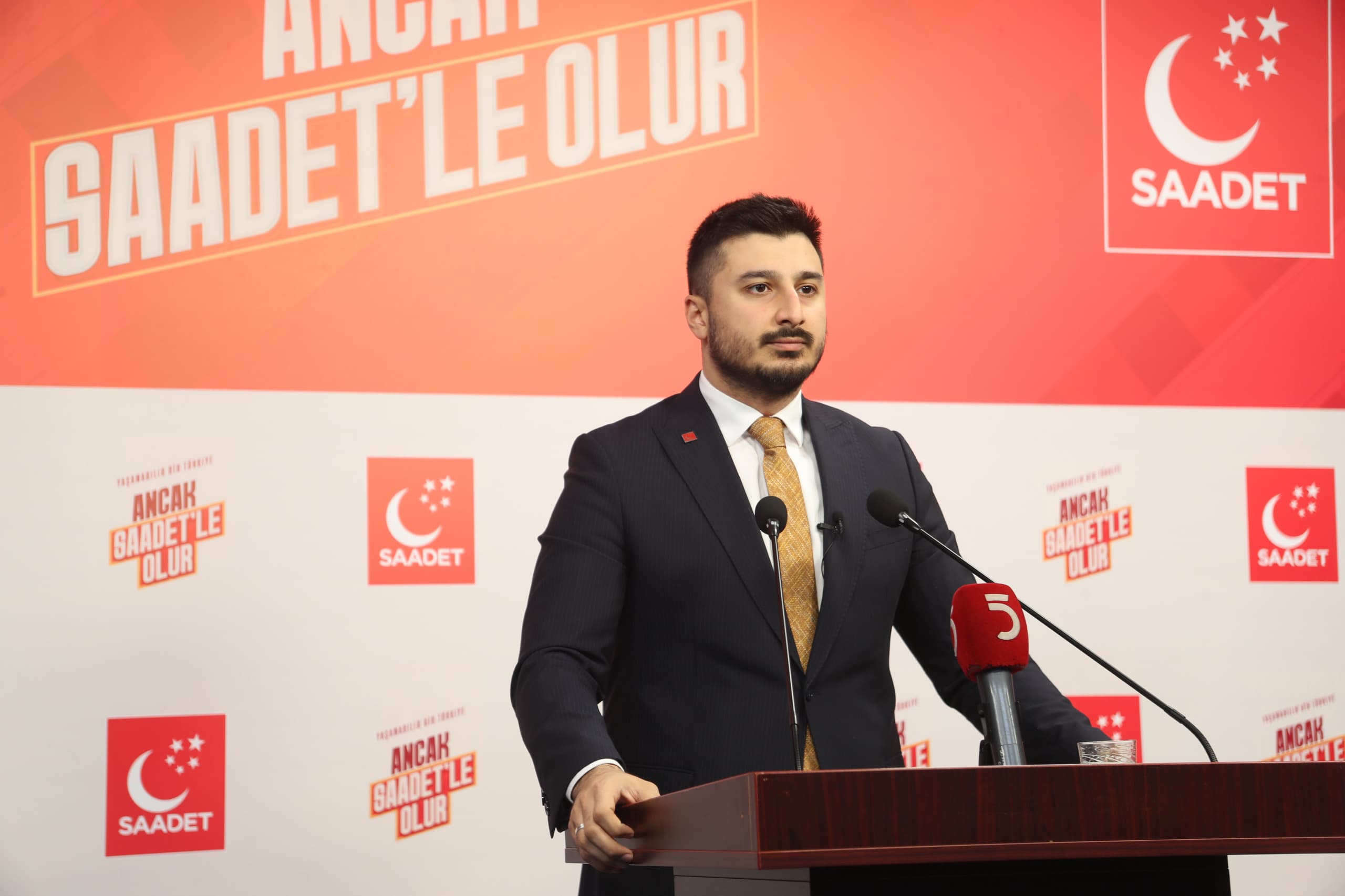 Gençlik Bütçede Yok Sayılıyor!